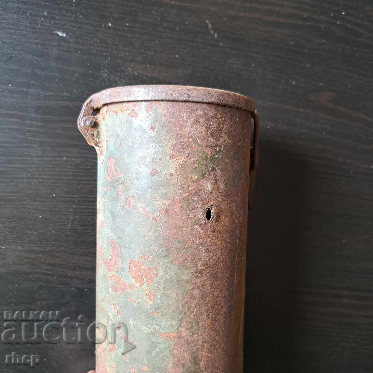 Cutie militară veche Germania? URSS? Artilerie? cu preț € 10.00 | 19.56 BGN