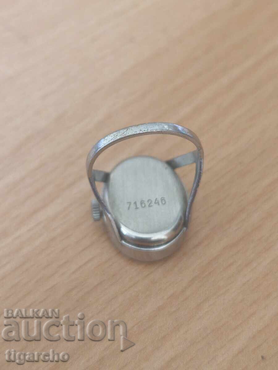 Δημοπρασία Γυναικείο ρολόι δαχτυλίδι