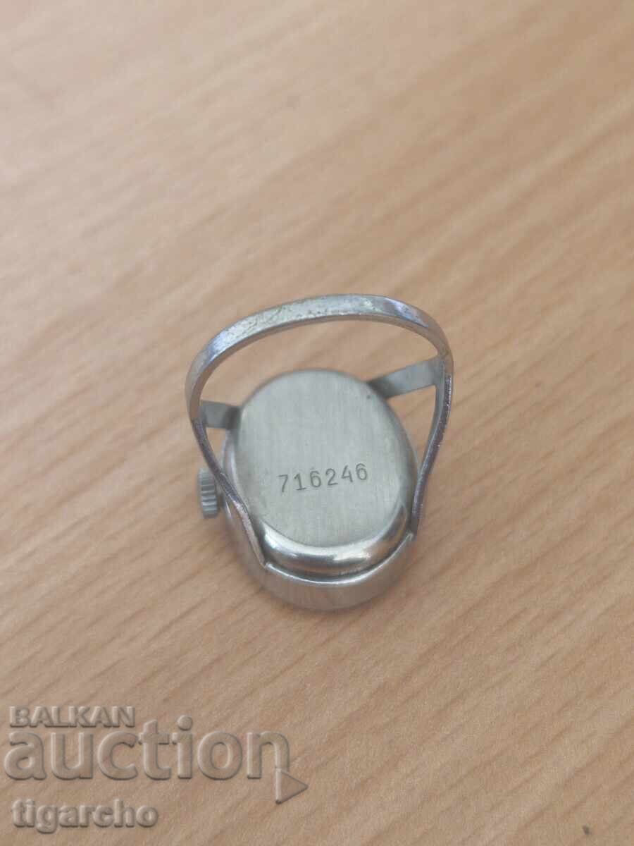 Παράδοση Γυναικείο ρολόι δαχτυλίδι