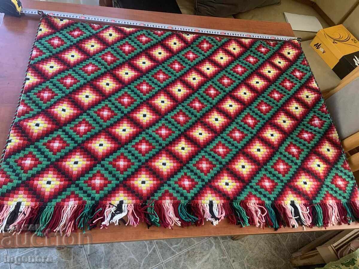 ΧΕΙΡΟΠΟΙΗΤΟ ΧΑΛΙ ΑΠΟ ΤΗΝ ΕΠΟΧΗ ΤΟΥ ΣΟΣΙΑΛΙΣΜΟΥ