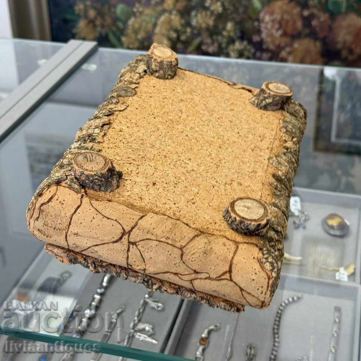 Cork jewelry box with price € 23.00 | 44.98 BGN