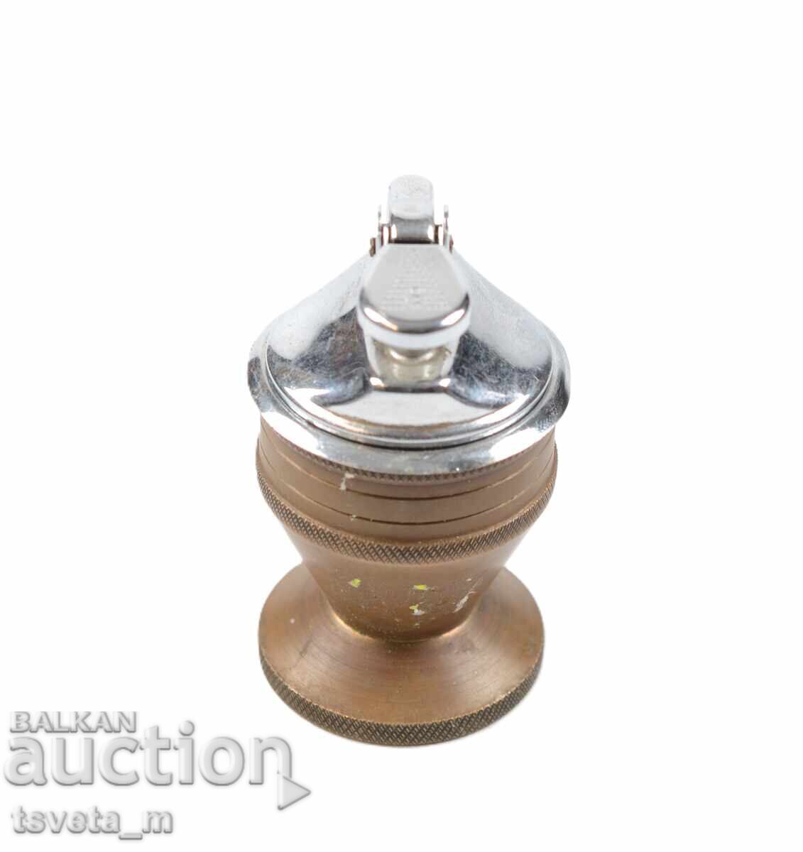 Licitație Brichetă de masă pe gaz cu bază metalică