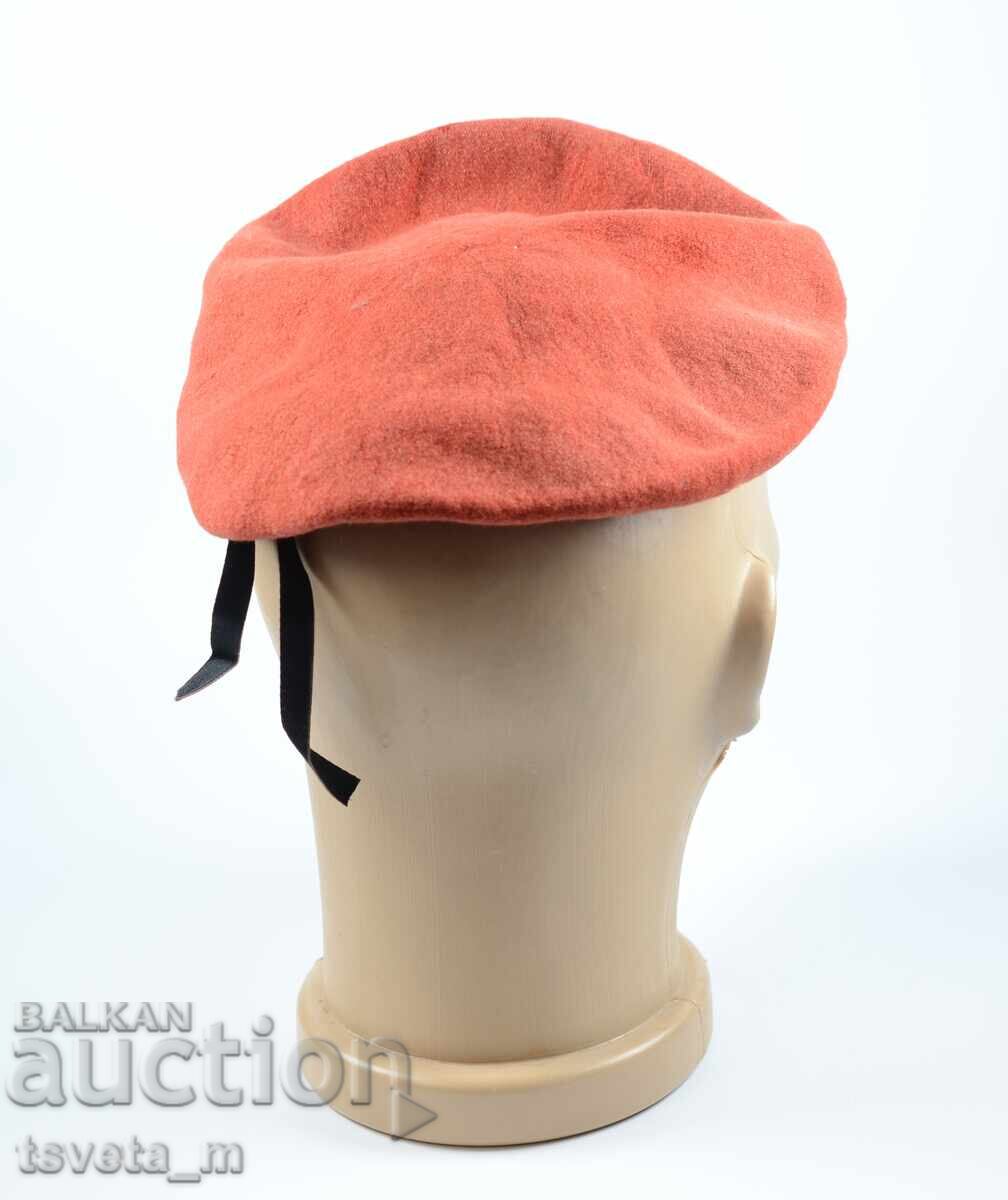 Доставка на Военна шапка барета