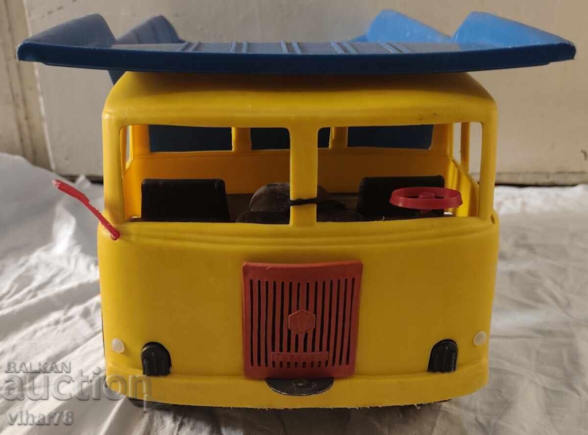 Старо соц камионче с цена € 59.99 | 117.33 лв.