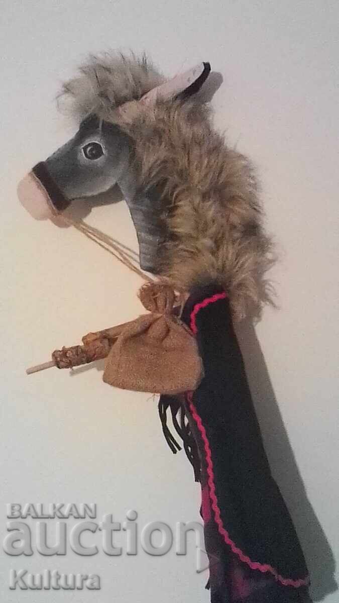 Аукцион ТЕАТРАЛЕН ДЕКОР И КУКЛИ-ГЕРОИ / за ползване или колекция Аукцион ТЕАТРАЛЕН ДЕКОР И КУКЛИ-ГЕРОИ / за ползване или колекция