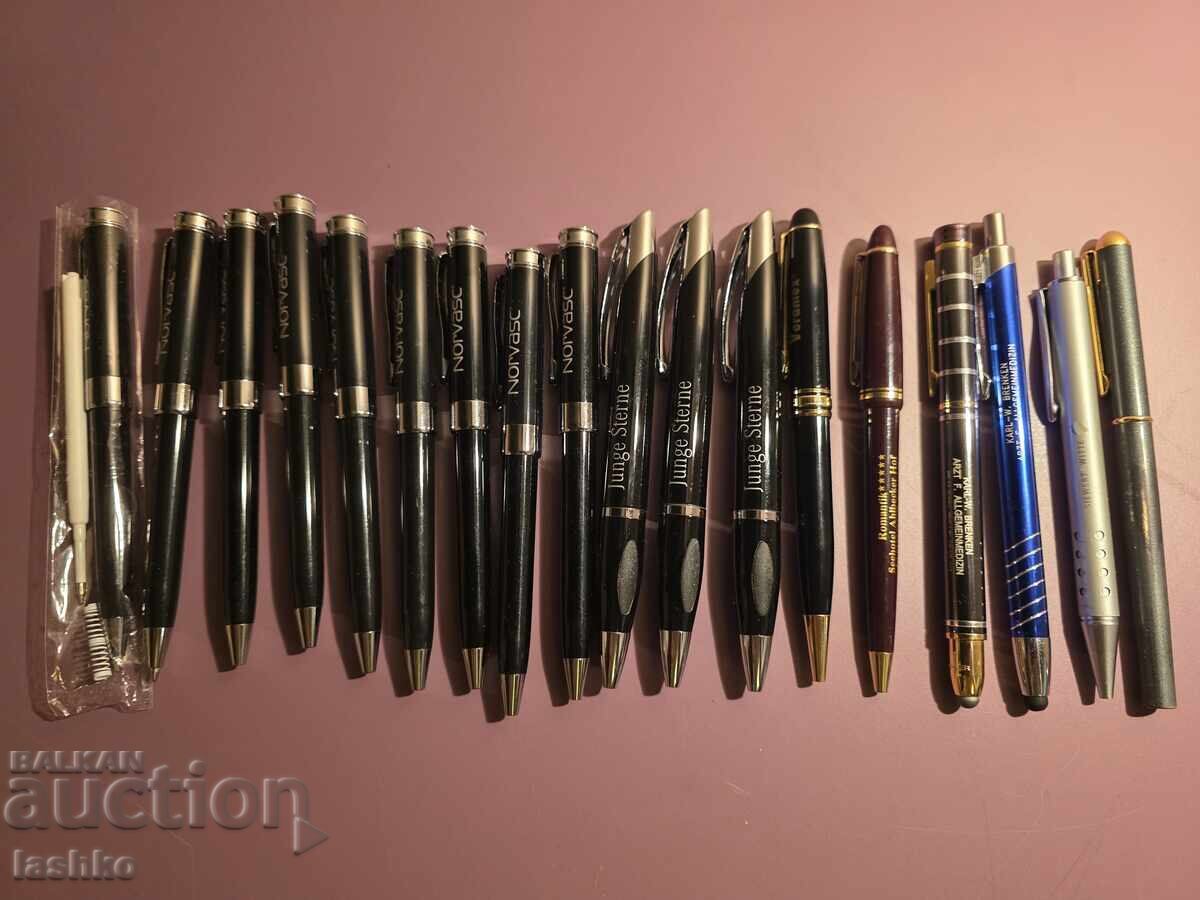 Lot de stilouri de lux cu preț € 14.99 | 29.32 BGN