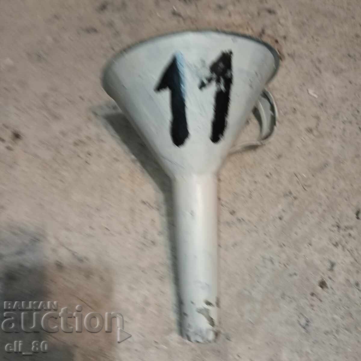 Livrarea Pâlnie metalică nr. 11