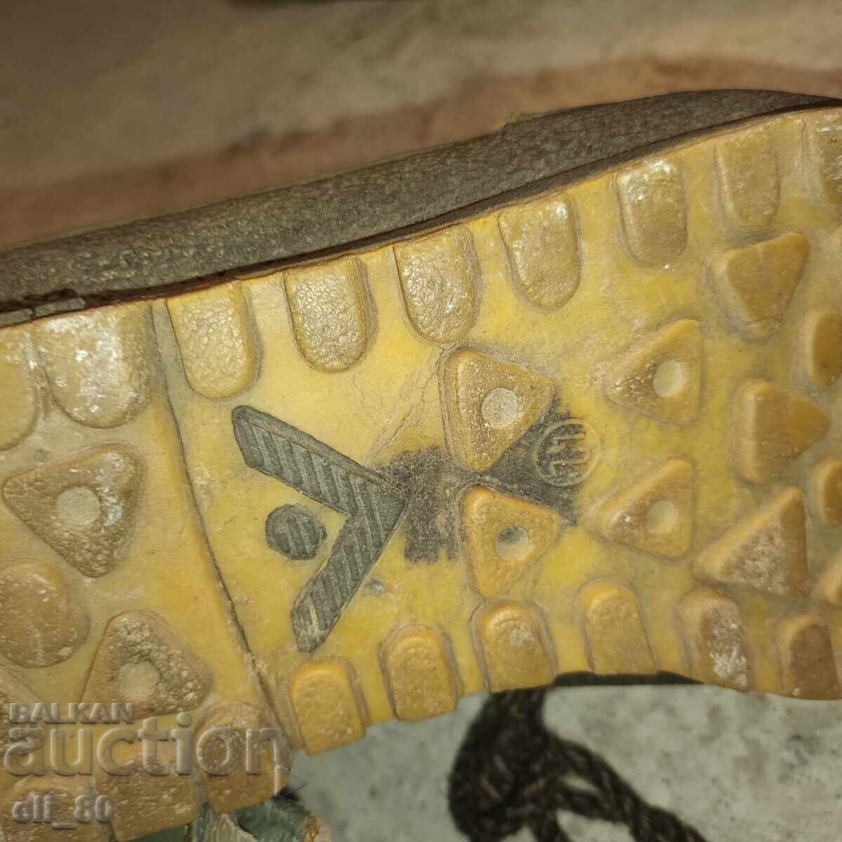 Licitație Pantofi nr. 41