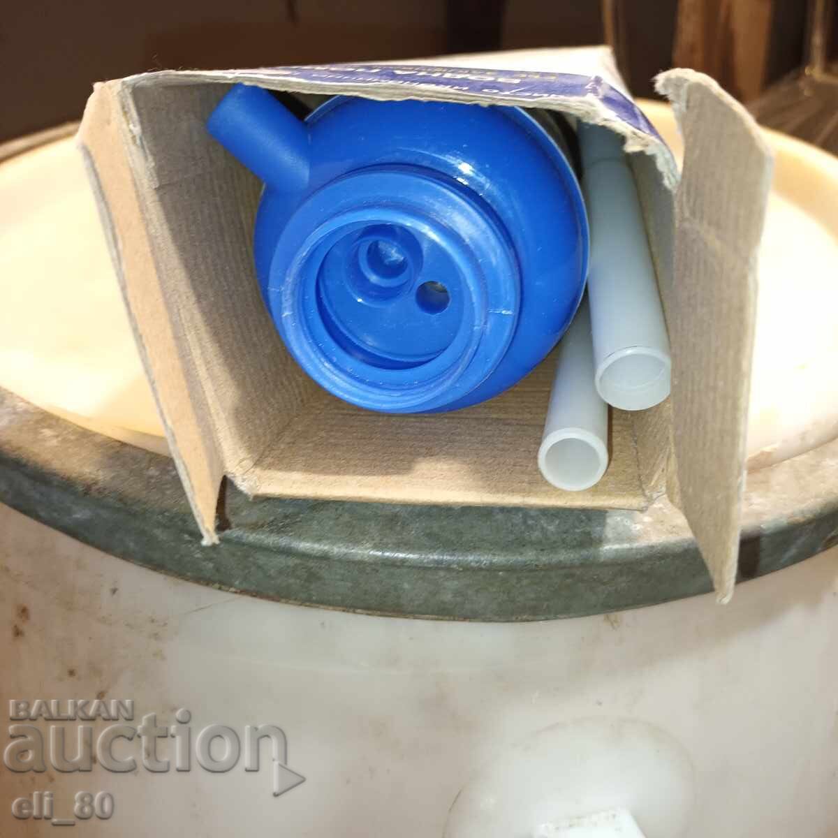 Pompă de apă nou-nouță cu preț € 1.00 | 1.96 BGN