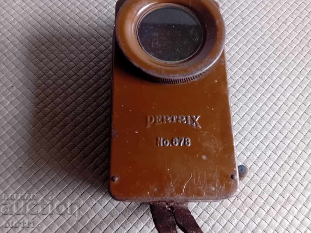 FELINAR DE TREN VECHI GERMAN - PERTRIN 678 - WW2 cu preț € 25.00 | 48.90 BGN