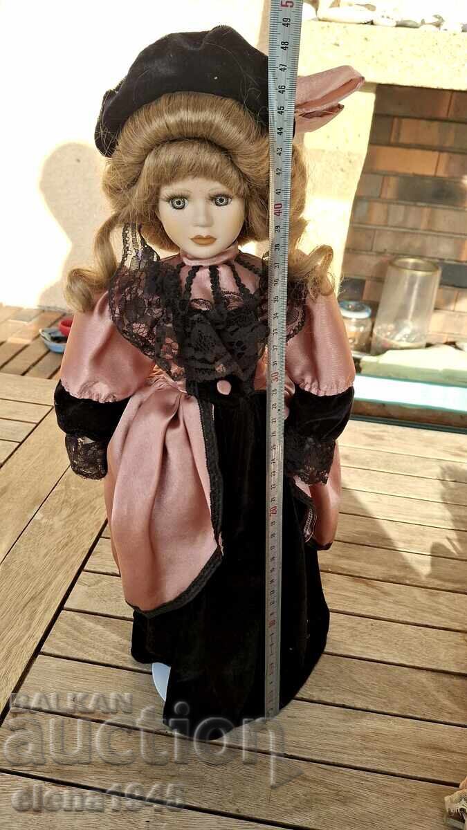 Vintage porcelain doll, collector's porcelain from Thuringia with price € 20.00 | 39.12 BGN Vintage porcelain doll, collector's porcelain from Thuringia with price € 20.00 | 39.12 BGN