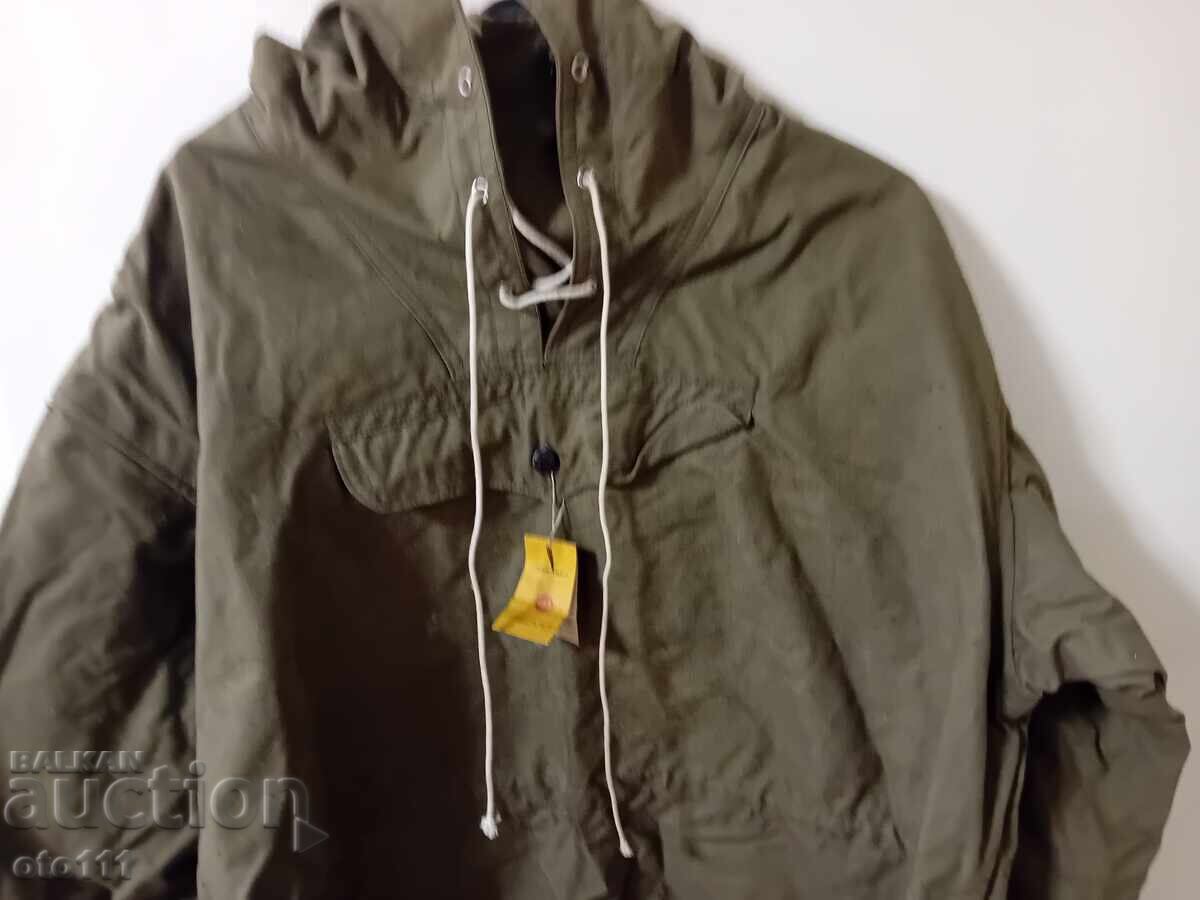 ANORAC MILITAR, ANORAC - RPR cu preț € 25.00 | 48.90 BGN