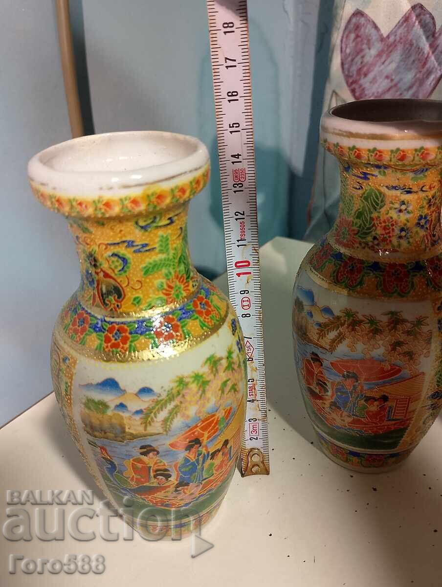 Доставка на 3 малки вази