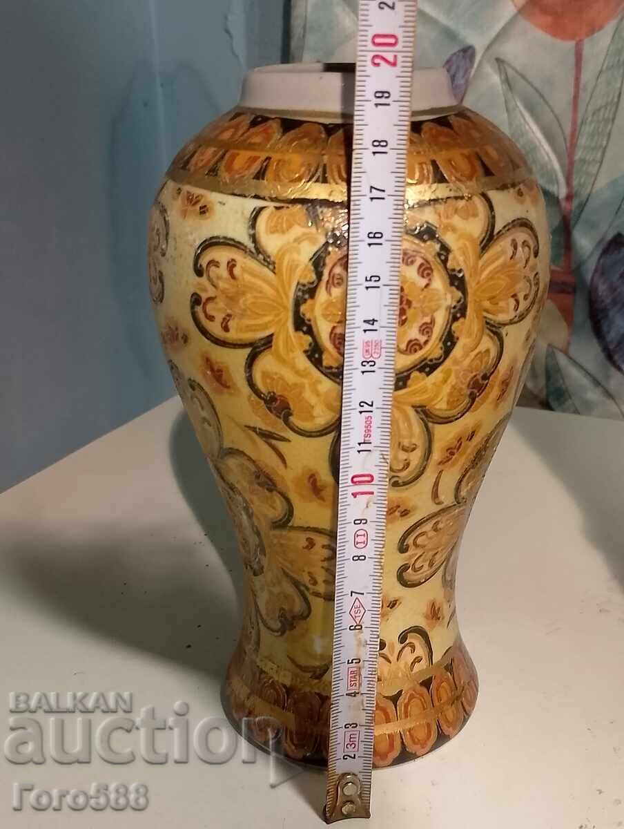 Порцеланова ваза - 6