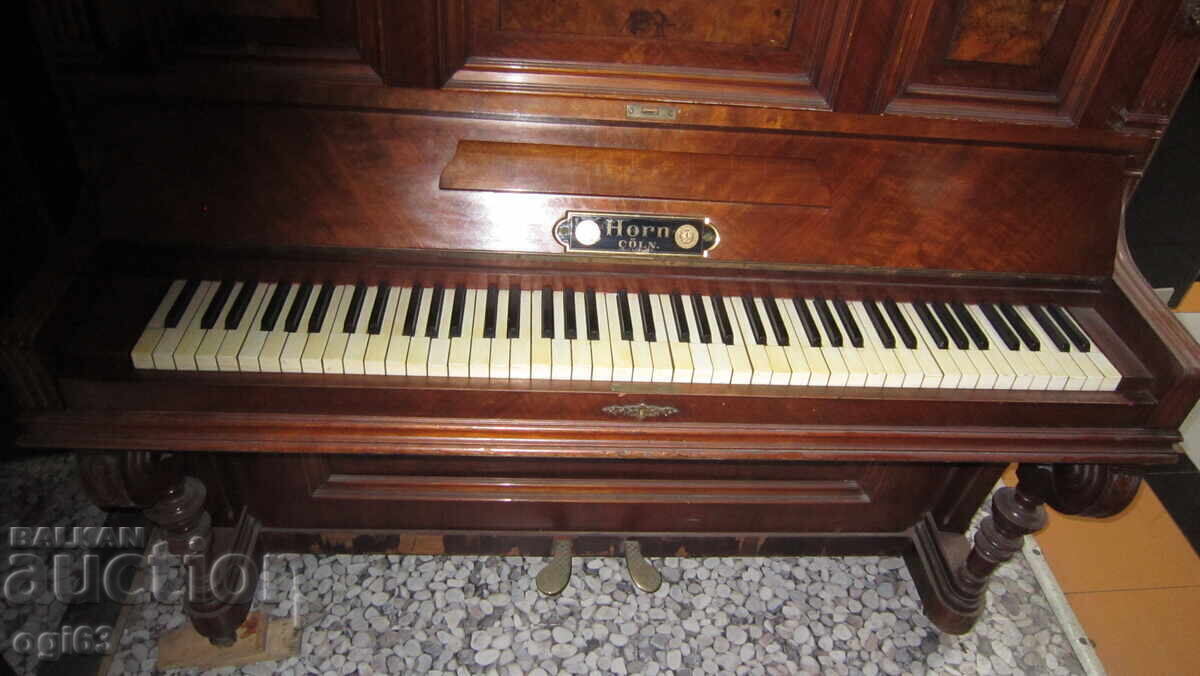 Pian "H0RN" cu preț € 149.99 | 293.35 BGN