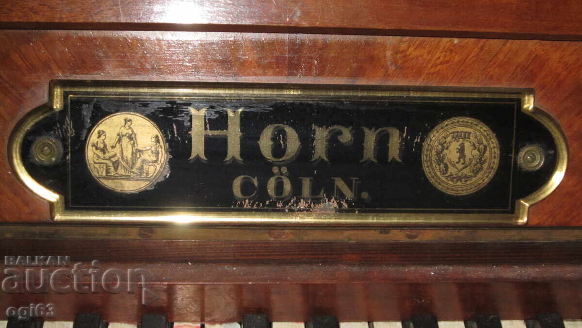 Pian "H0RN" - 6