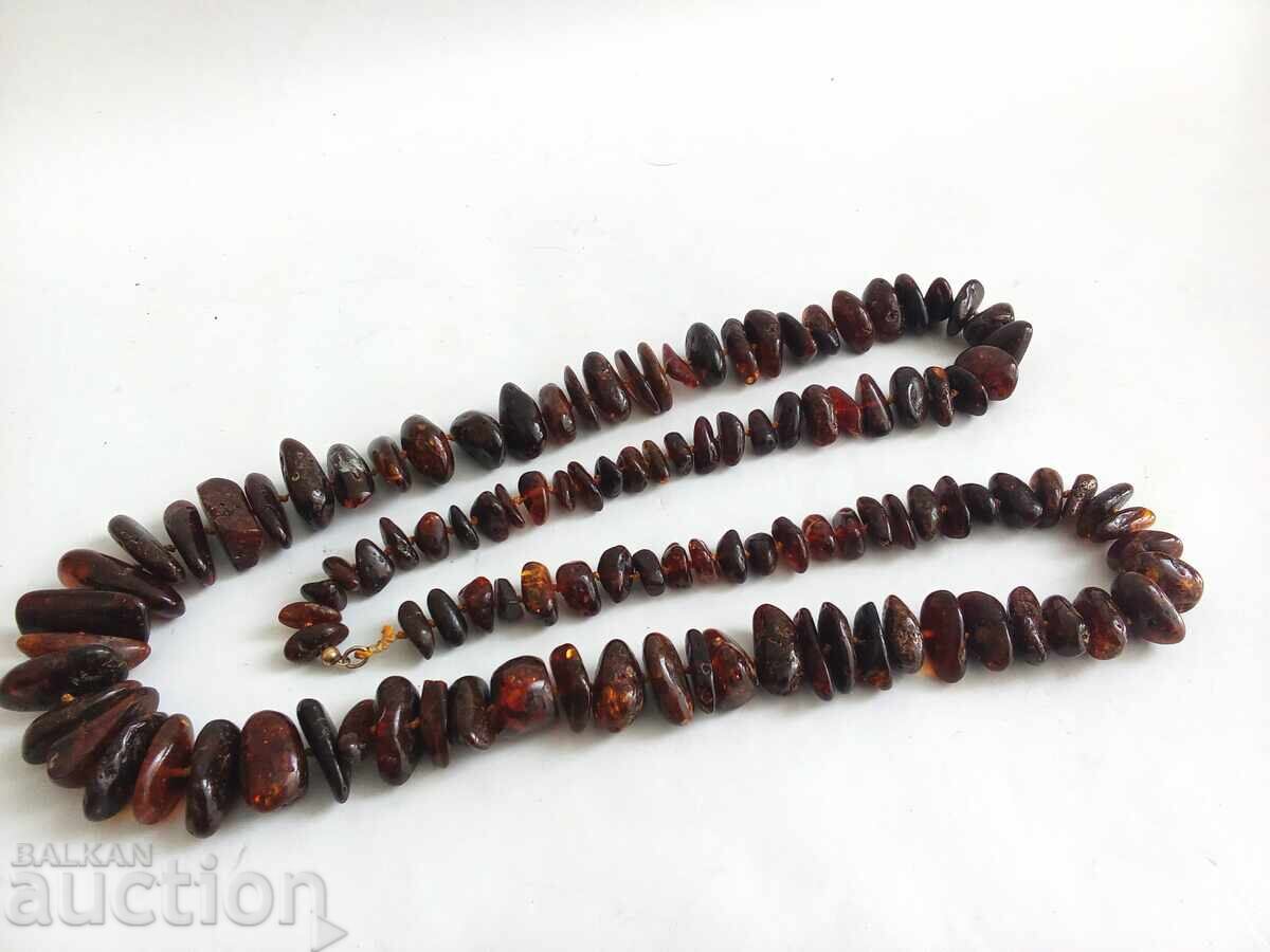 Κολιέ από πολύ σπάνιο, βαθυκόκκινο Βαλτικό κεχριμπάρι με τιμή € 150.00 | 293.37 BGN