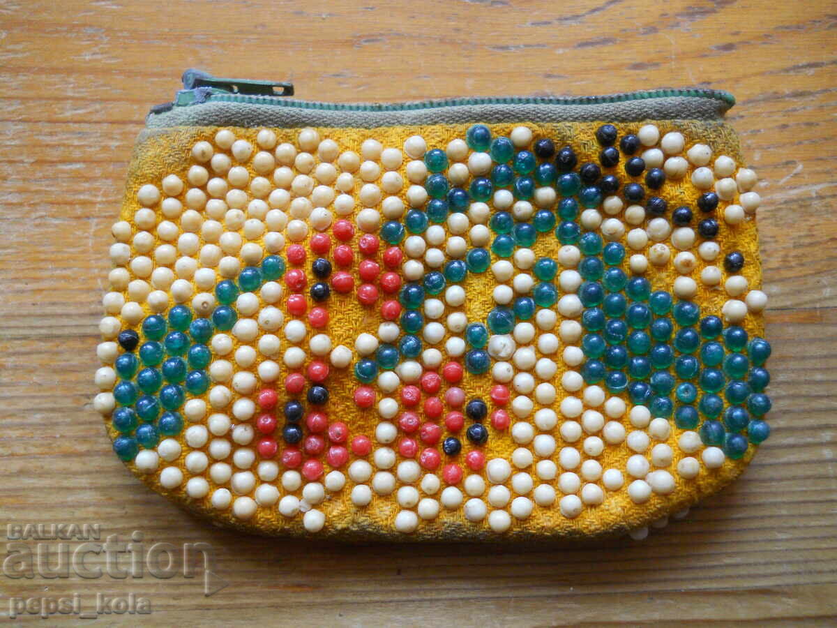 Portofel retro de damă cu mărgele Portofel retro de damă cu mărgele