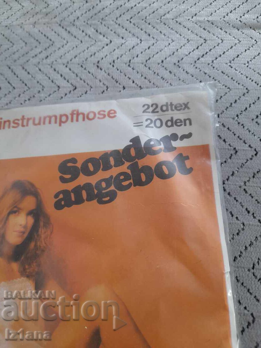 Стари Дамски чорапогащи Sonder Angebot с цена € 8.00 | 15.65 лв. Стари Дамски чорапогащи Sonder Angebot с цена € 8.00 | 15.65 лв.