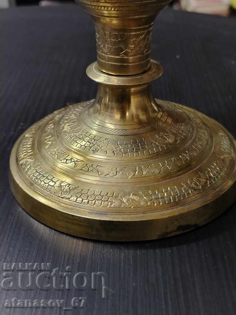 Sfeșnic mare, bronz cu preț € 55.00 | 107.57 BGN