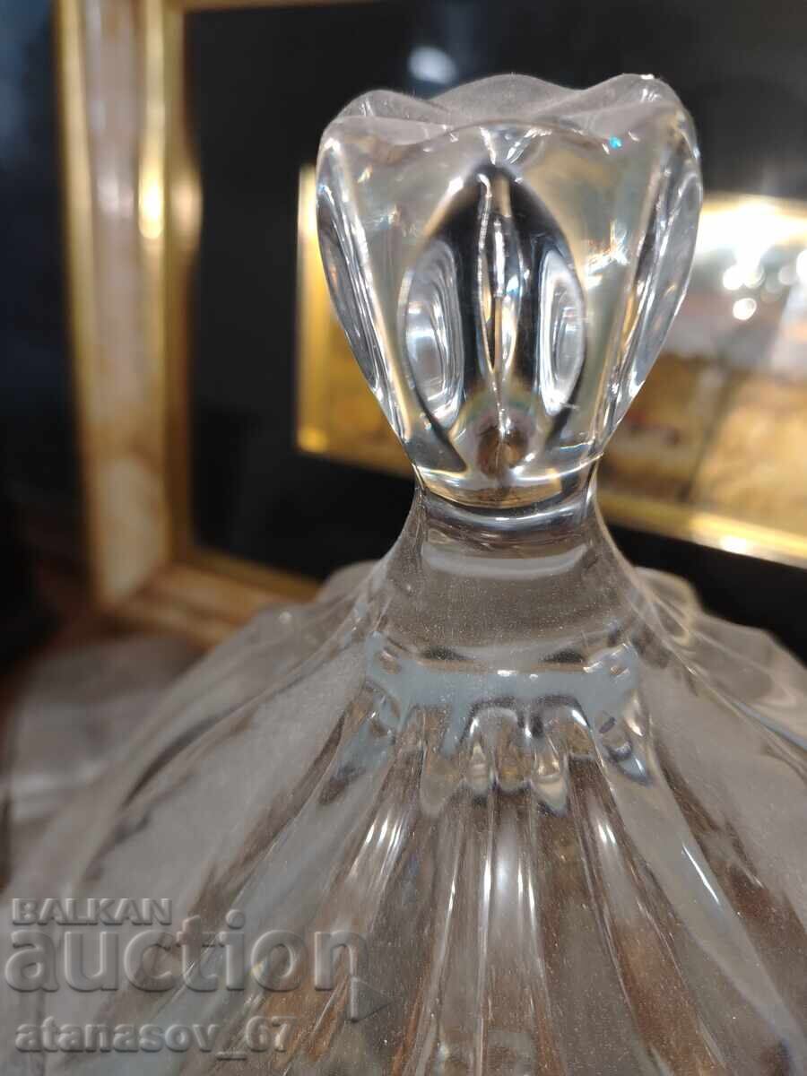 Cutie cu bomboane de cristal cu preț € 30.00 | 58.68 BGN