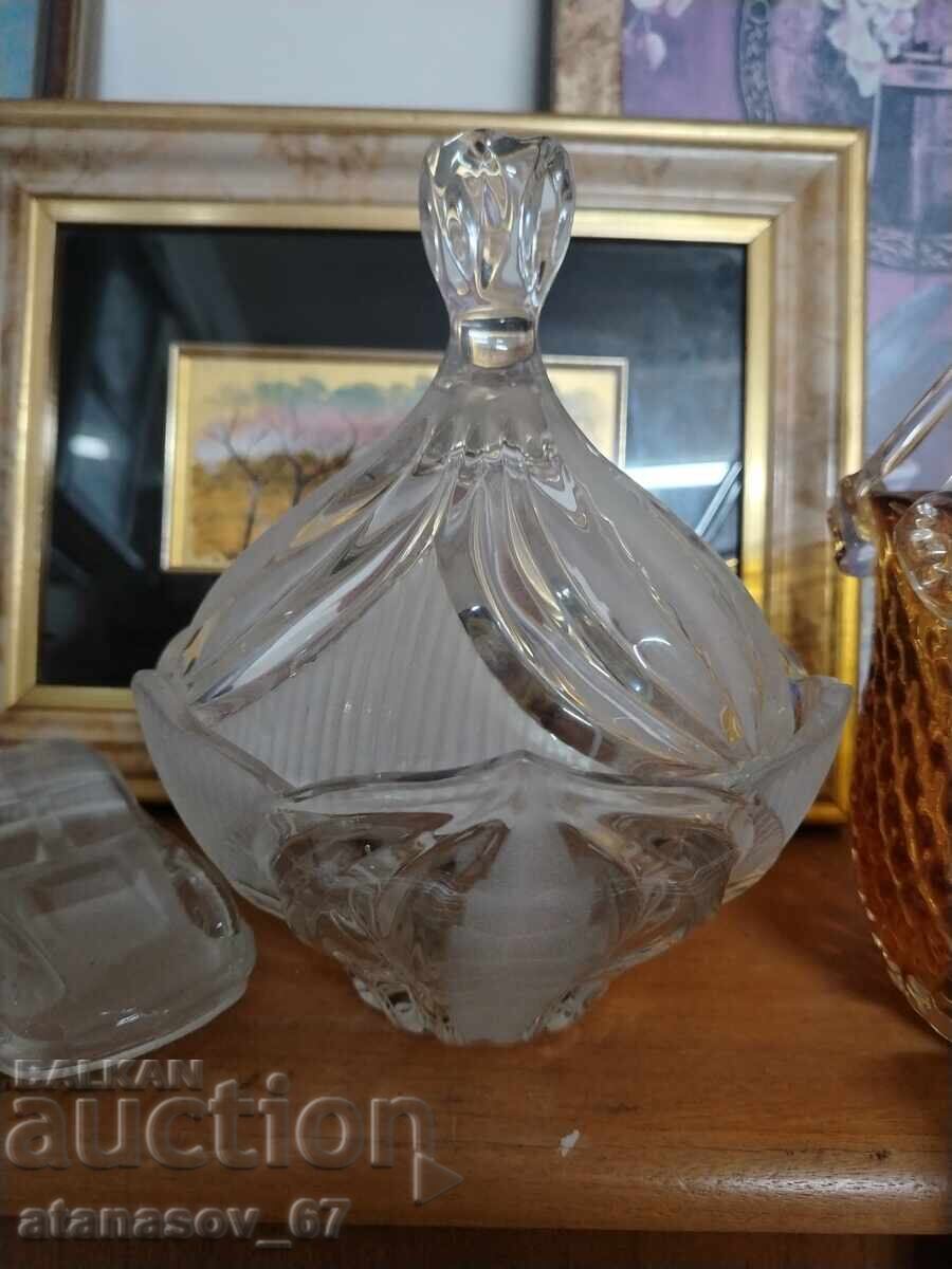 Cutie cu bomboane de cristal