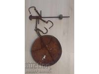 Retro balance scale for connoisseurs