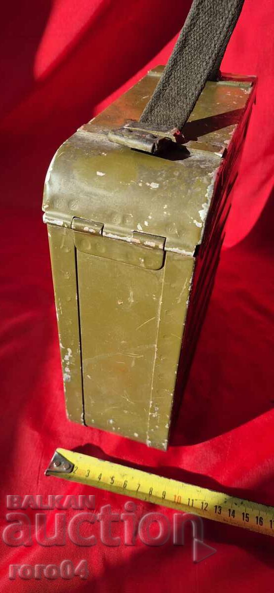 Παράδοση ΚΟΥΤΙ - ΚΑΡΤΕΤΣΙΕΡΑ - ΜΑΞΙΜ ΣΟΚΟΛΟΦ