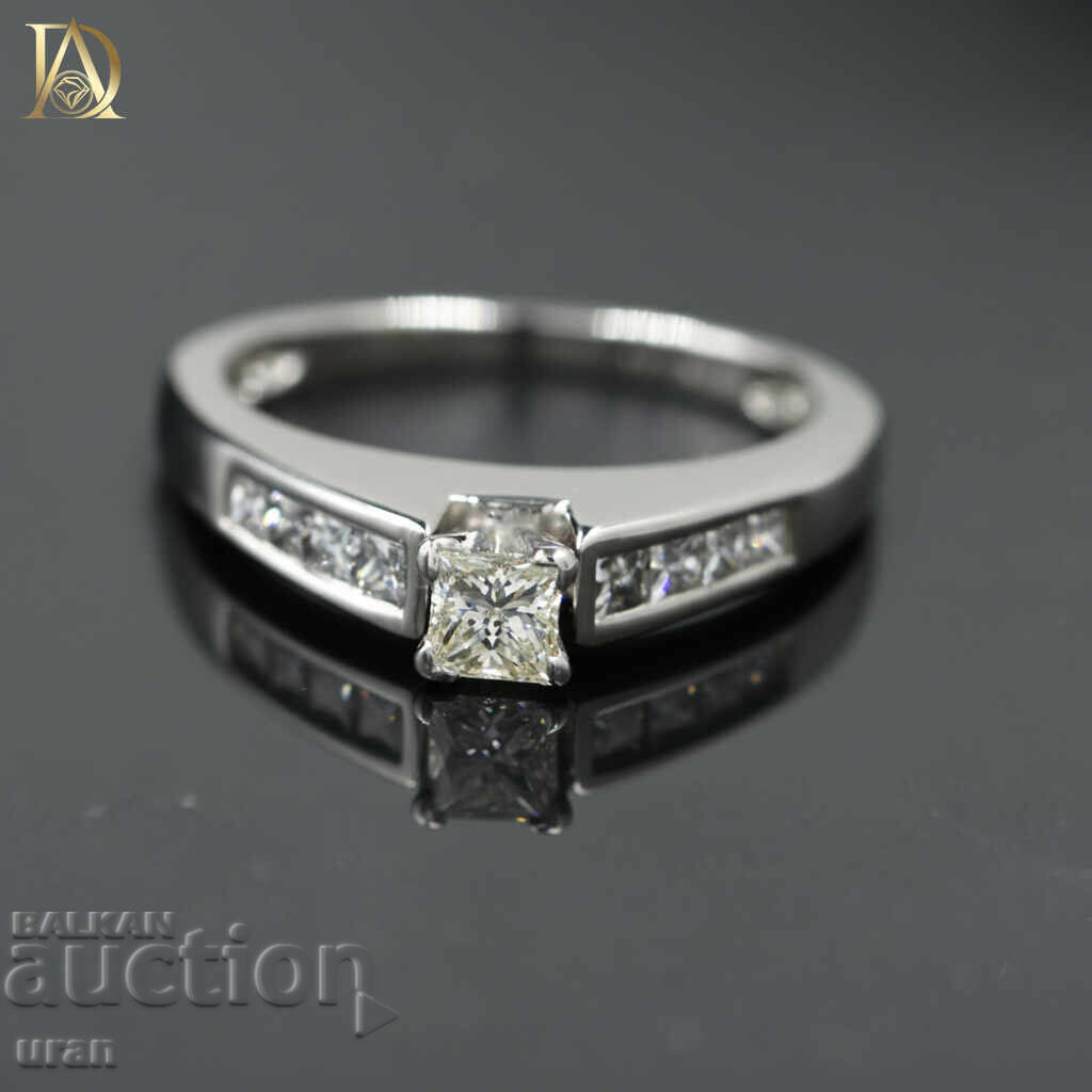 Inel de aur nou cu diamante naturale de 0,65 ct