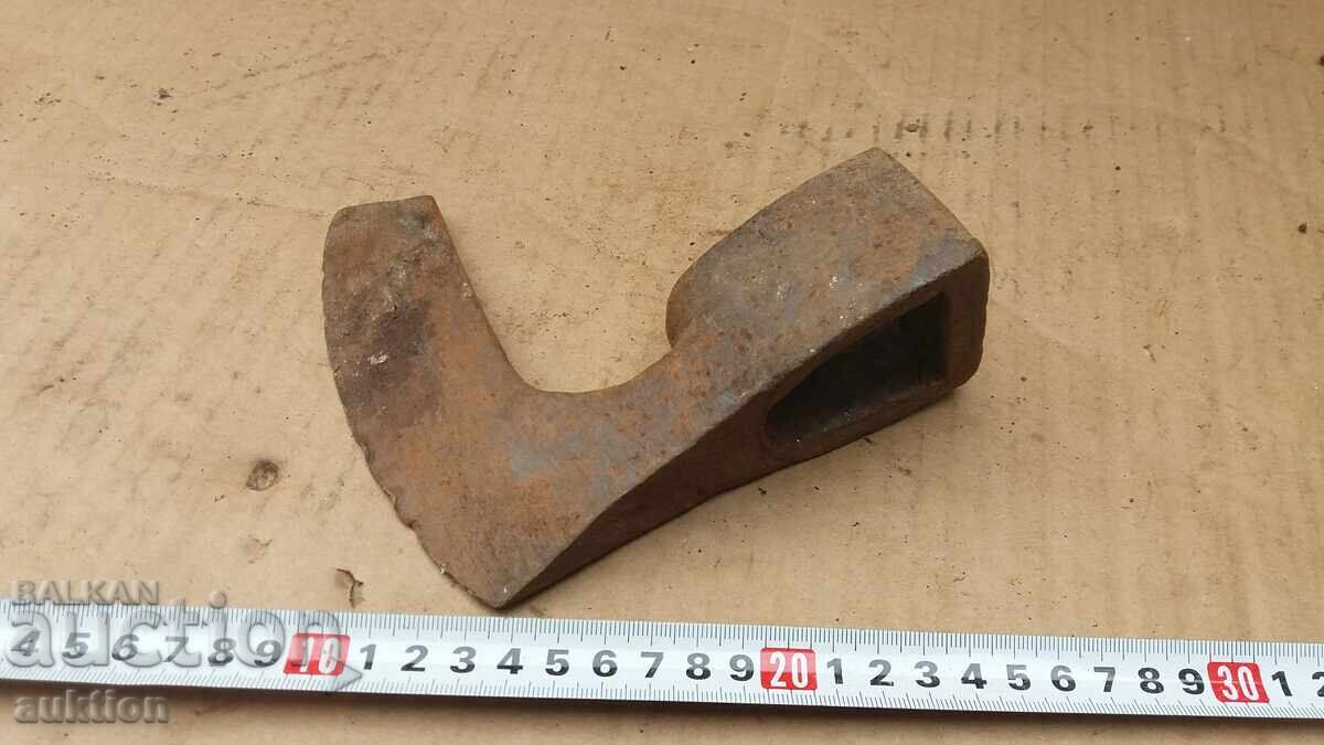 ΜΕΓΑΛΗ ΤΣΕΚΟΥΡΙ, ΕΡΓΑΛΕΙΟ - 7