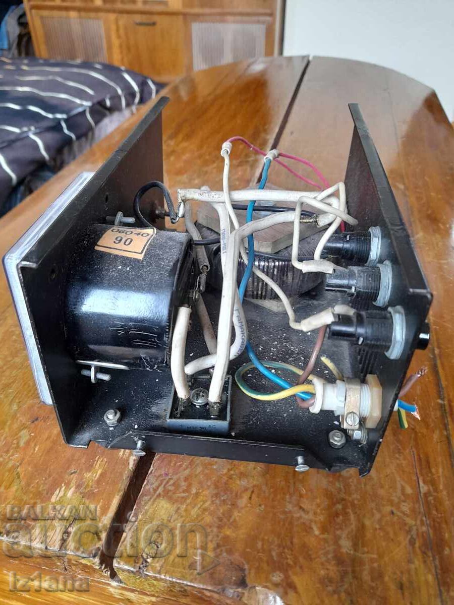 Încărcător de baterie vechi - 5