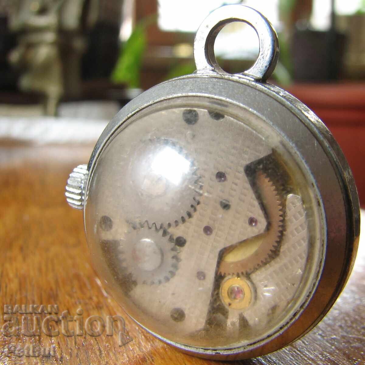 Миниатюрен Дамски Часовник Огърлица , за ремонт, части с цена € 10.00 | 19.56 лв.