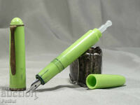 Стара Писалка в Лошо Състояние с Инициали МПК