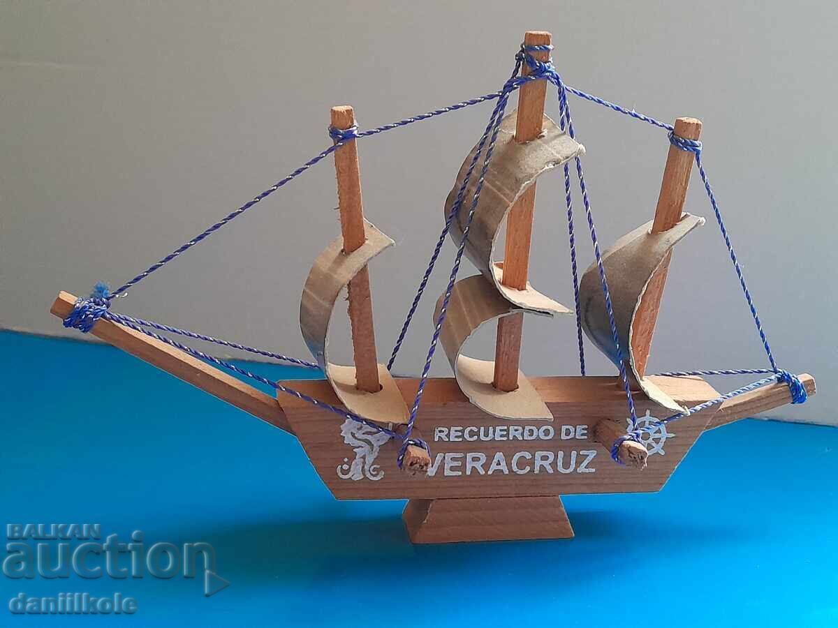 *$*Y*$* MODEL DE NAVĂ CU TREI CATARGE "VERACRUZ" EXCELENT *$*Y*$*