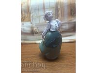 Φιγούρα από πορσελάνη