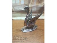 Ασημένιος μεταλλικός κύκνος