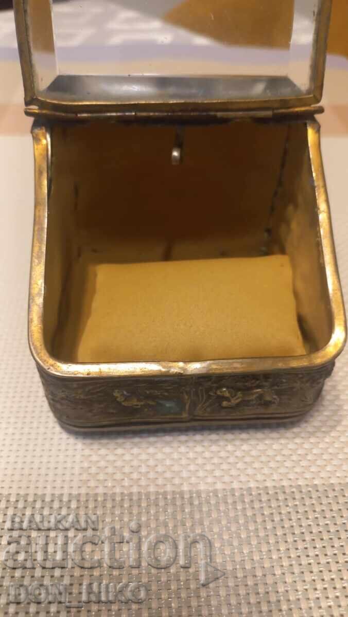 Доставка на Бронзова кутийка за Джобен часовник