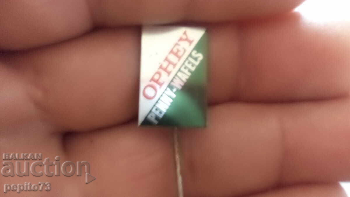 Znachka reklamna, Ophey, marka vafele cu preț € 0.50 | 0.98 BGN Znachka reklamna, Ophey, marka vafele cu preț € 0.50 | 0.98 BGN