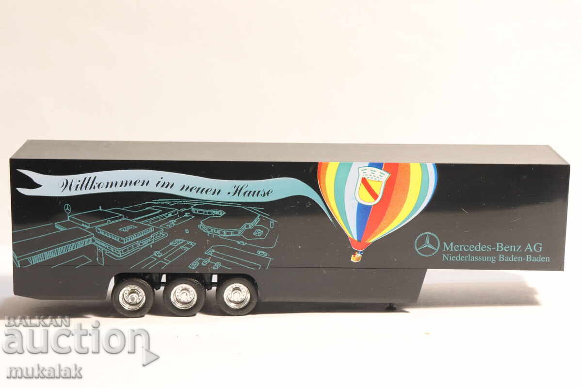 Auction  HERPA H0 1/87 MERCEDES REMARK TRUCK MODEL