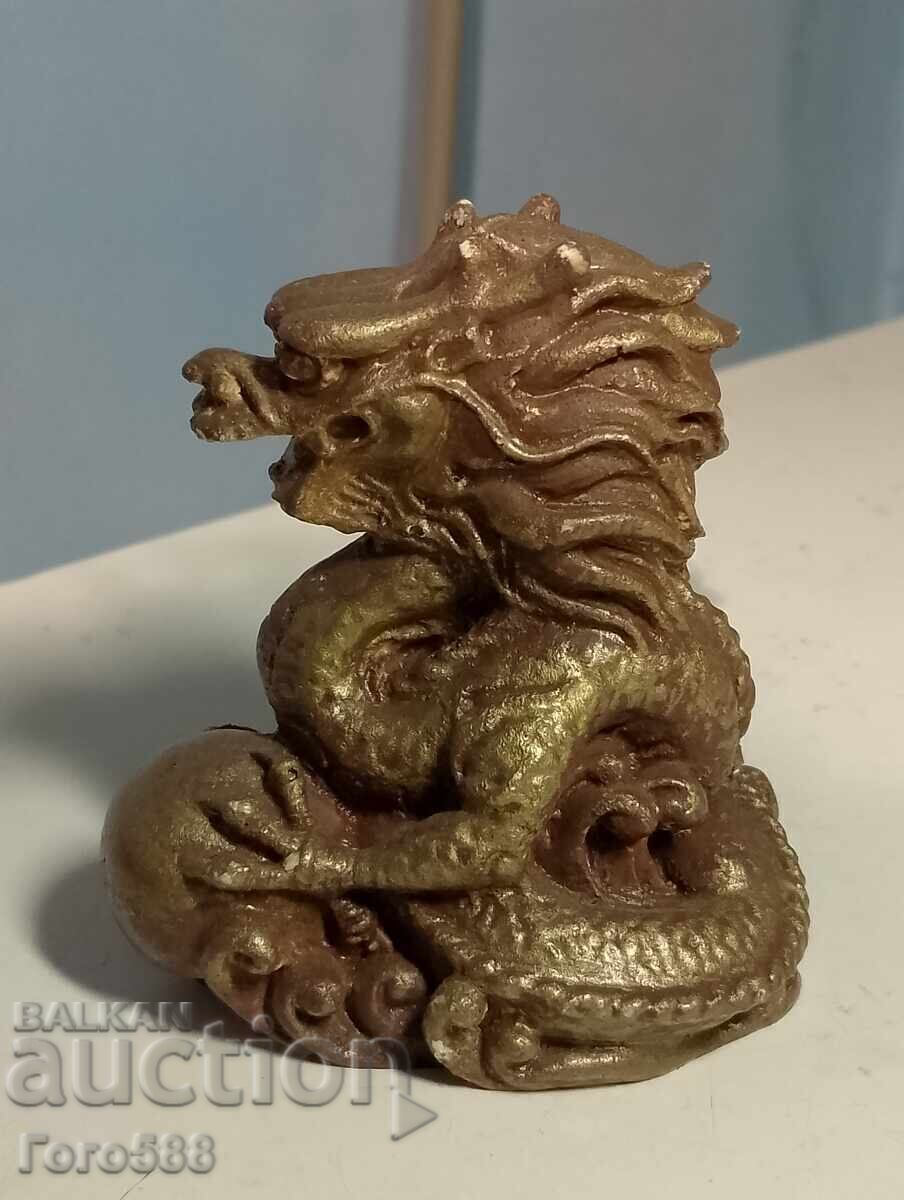 Dragon figurine