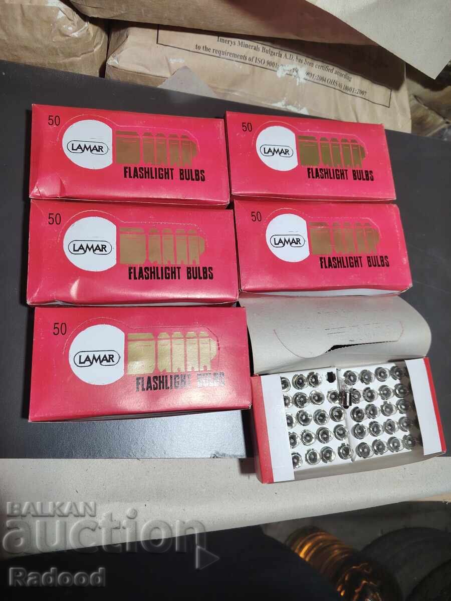 Licitație Lămpi pentru felinare și