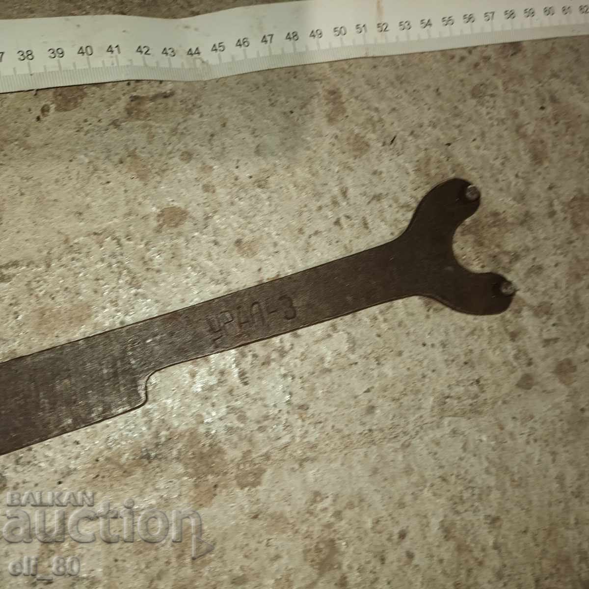 Μεγάλο κλειδί για γωνιακό τροχό Μεγάλο κλειδί για γωνιακό τροχό