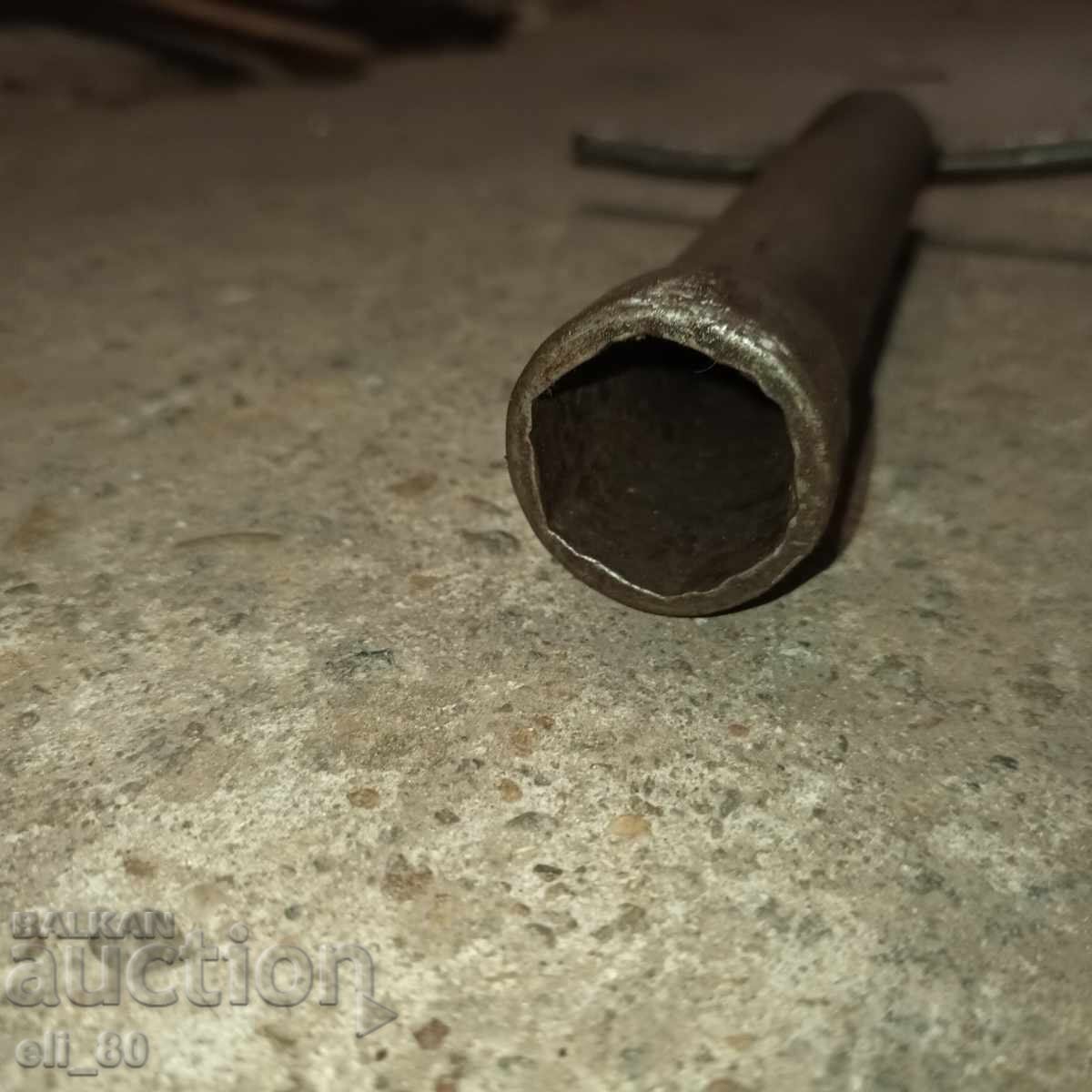 Κλειδί μπουζί - 7