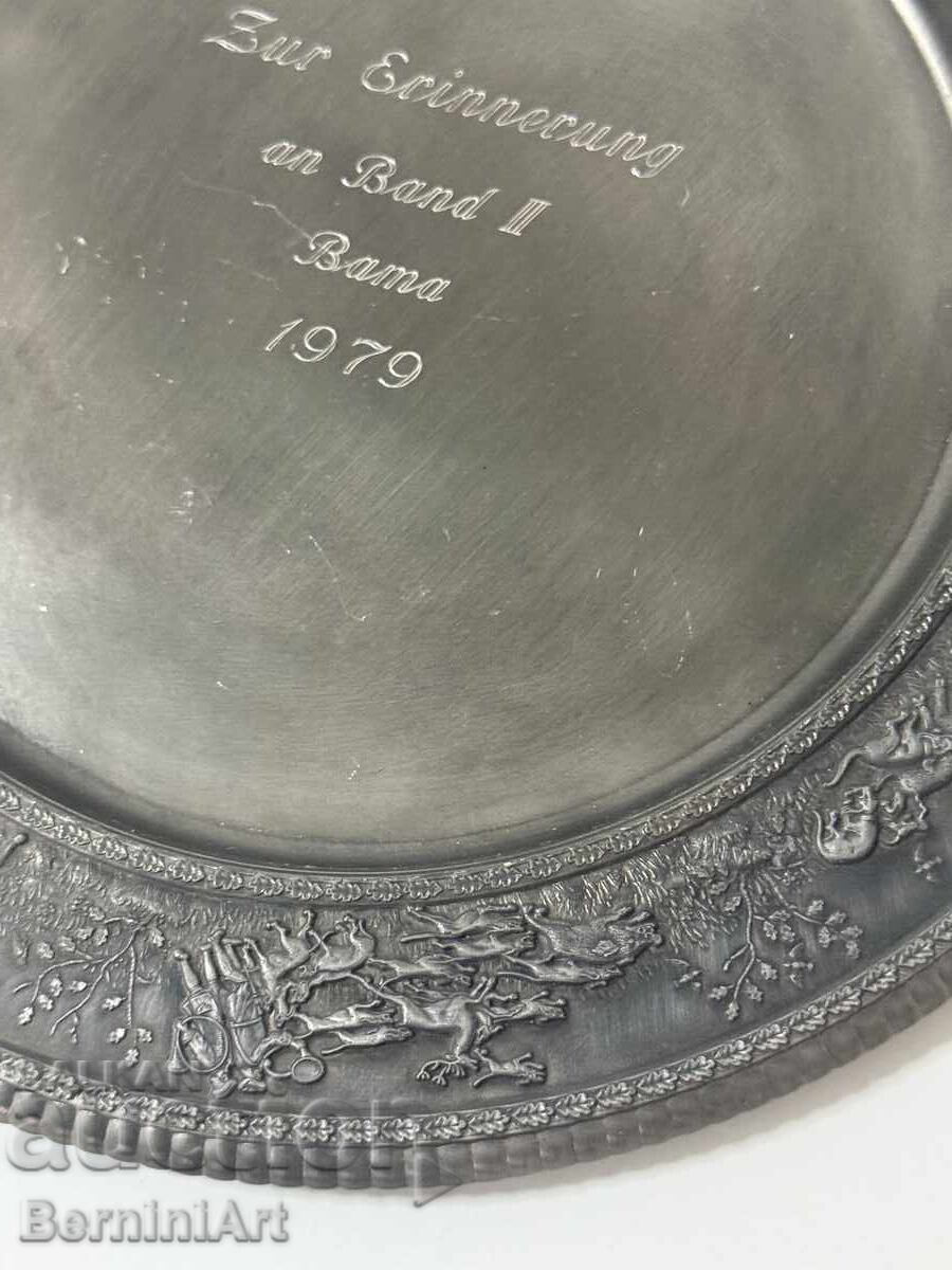 Livrarea Farfurie de zinc cu motive de vânătoare