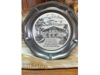 Καλαίσθητη διακοσμητική πιατέλα