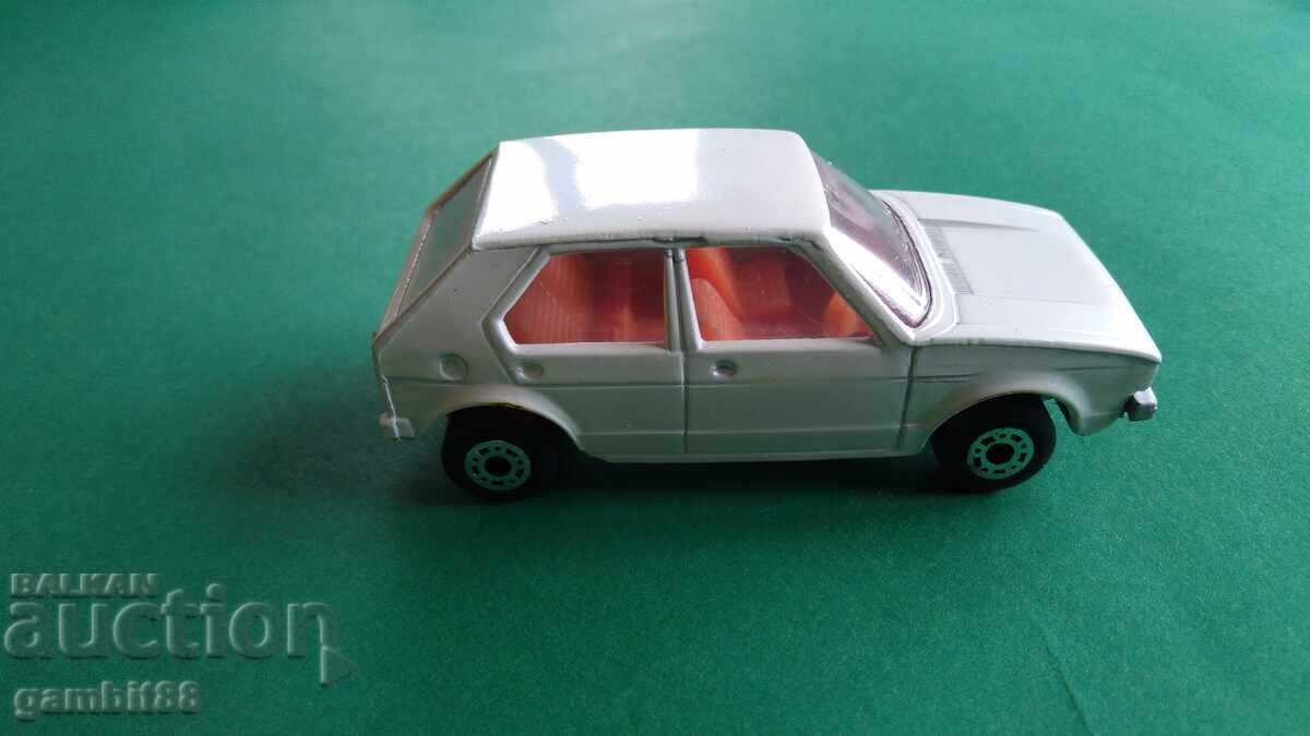 Delivery of BG MATCHBOX VW GOLF1LS - UNC