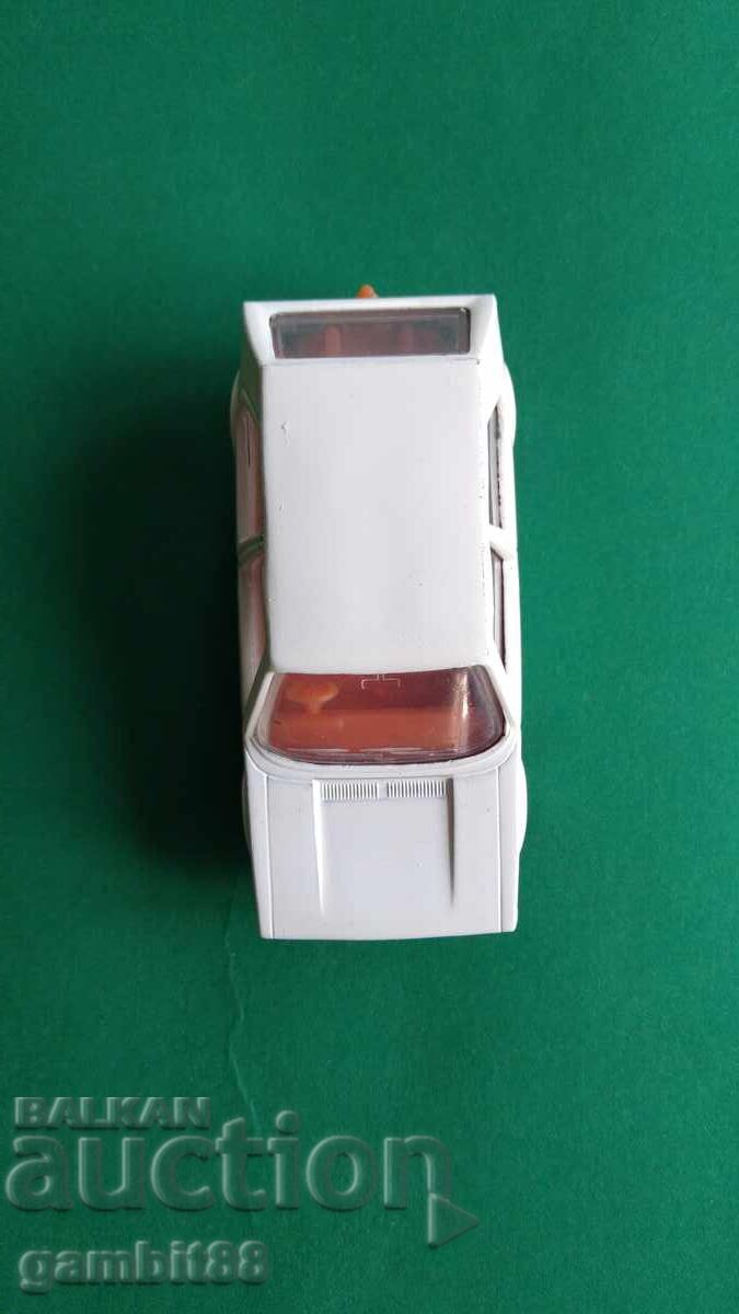 BG MATCHBOX VW GOLF1LS - UNC - 5