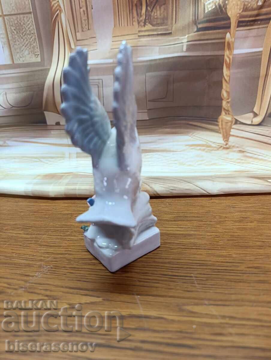 Δημοπρασία Πορσελάνινο ειδώλιο