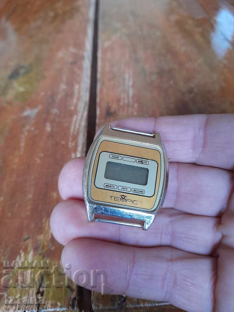 Ceas electronic vechi Tempic cu preț € 11.00 | 21.51 BGN Ceas electronic vechi Tempic cu preț € 11.00 | 21.51 BGN