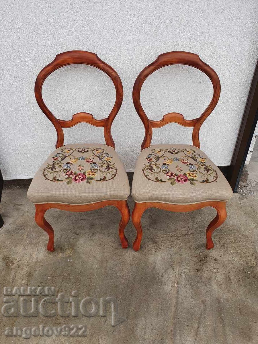 Красиви винтидж столове масив!!!